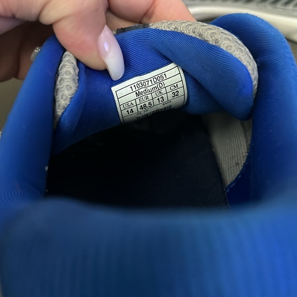 Brooks size 14 EUC - Picture 4 of 4